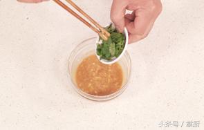 蒜茄子的制作方法，蒜泥茄子的简单做法（1次3个茄子不够吃）