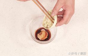 蒜茄子的制作方法，蒜泥茄子的简单做法（1次3个茄子不够吃）