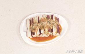 蒜茄子的制作方法，蒜泥茄子的简单做法（1次3个茄子不够吃）