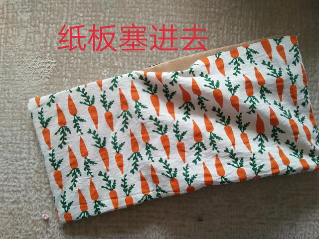 手工做笔筒简单的方法，爱手工的你一定少不了一个笔筒