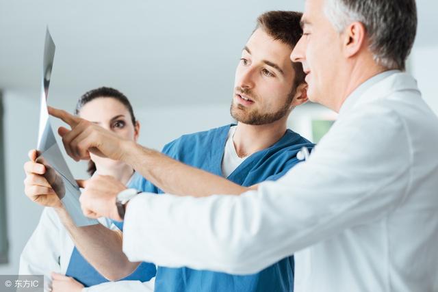 肝右叶结节是什么意思呢，肝内实性结节出现的原因有哪些