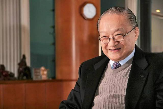 细数20位知名作家笔名背后的故事，著名作家笔名背后的故事