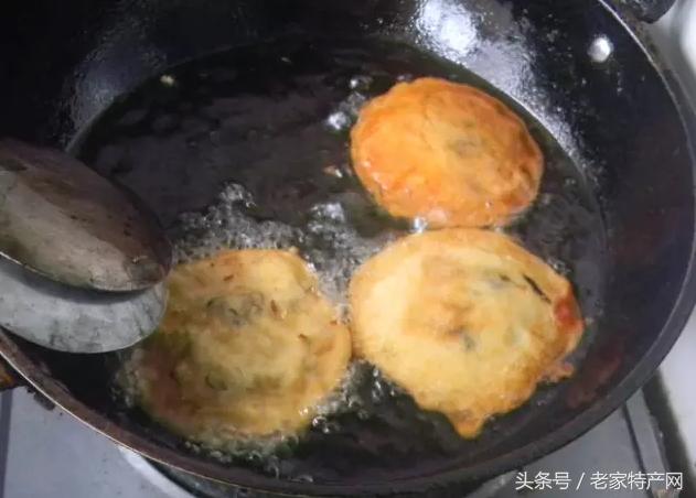 福建海蛎饼的特色美食，福建沿海的街头味道