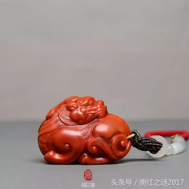 红玛瑙辟邪保平安，佩戴南红可辟邪保平安