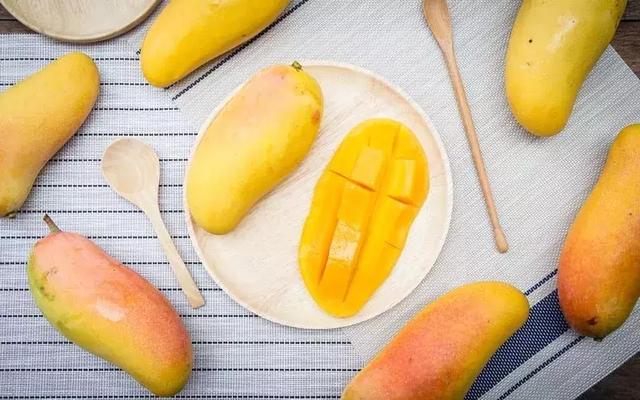 适合减脂期吃的8种水果，最减脂的水果最发胖的水果