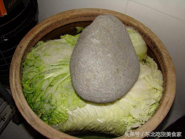 四川酸菜是什么菜，东北和四川的酸菜（四川酸菜。）