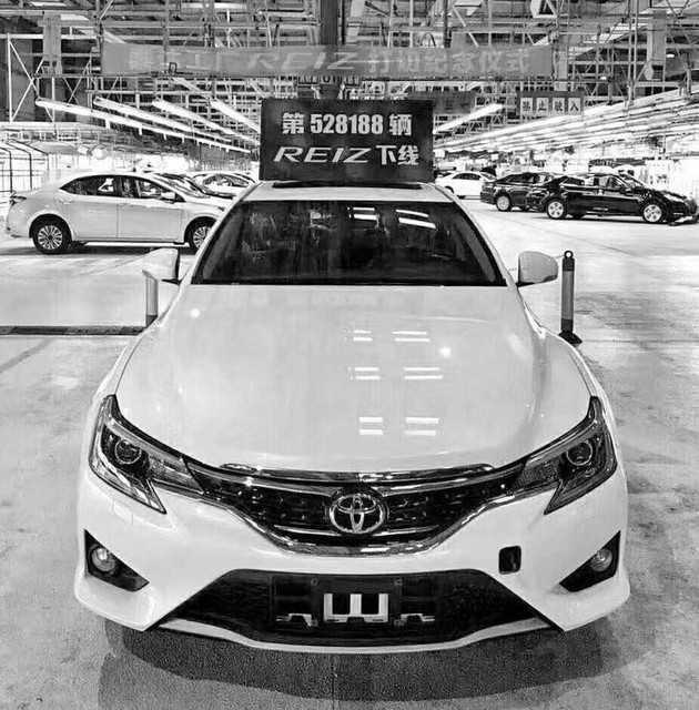 最新款丰田锐志6缸，V6后驱大超跑锐志