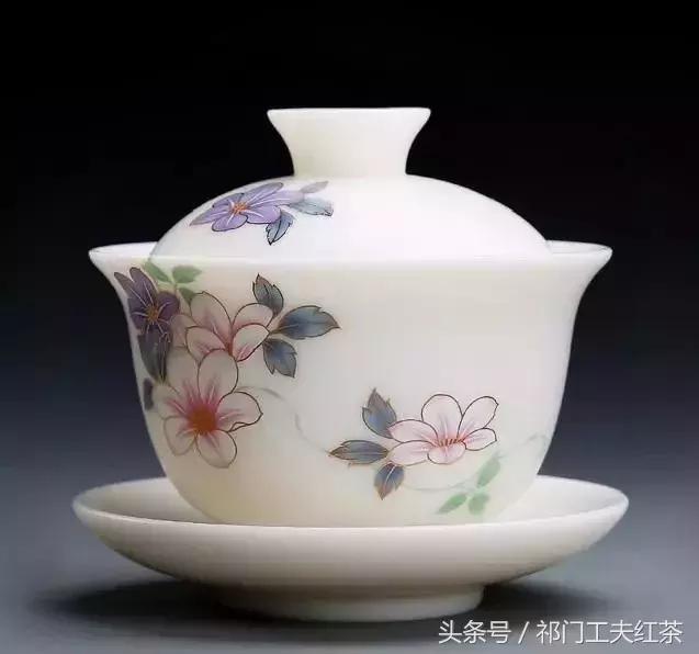 关于盖碗的基本知识，如何优雅地使用盖碗