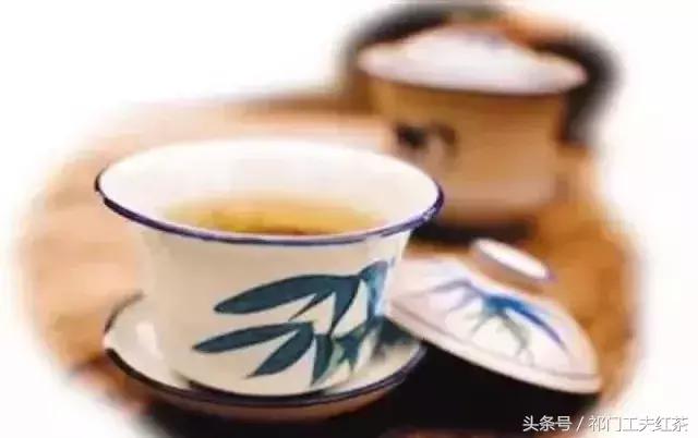 关于盖碗的基本知识，如何优雅地使用盖碗