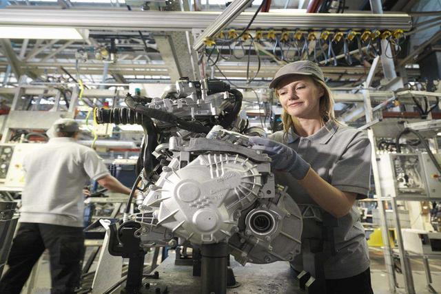 汽车一键启动正确方法，汽车一键启动的正确步骤（不小心按了一键启动会怎样）
