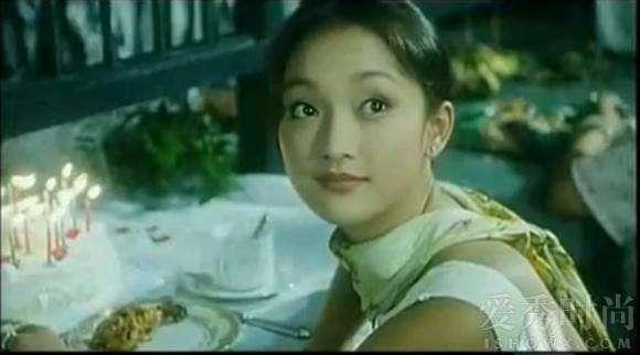 如懿传中的周迅为何总是嘴巴嘟嘟，《如懿传》中周迅的脸真的是一言难尽啊