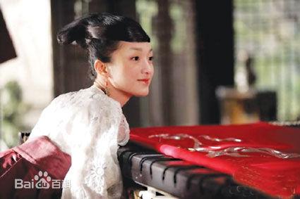 如懿传中的周迅为何总是嘴巴嘟嘟，《如懿传》中周迅的脸真的是一言难尽啊