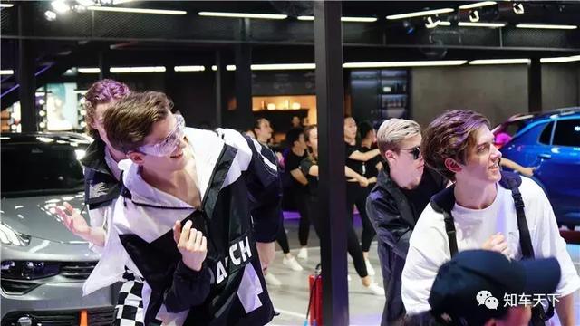 成都车展焦点，长城汽车携焕新矩阵电亮2022成都车展