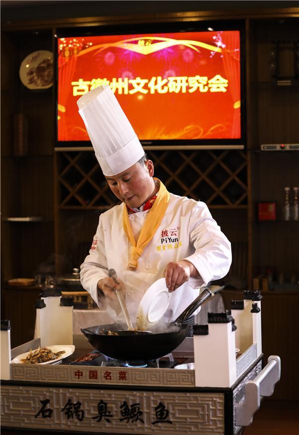 最简单的毛豆腐做法，他做的正宗安徽毛豆腐