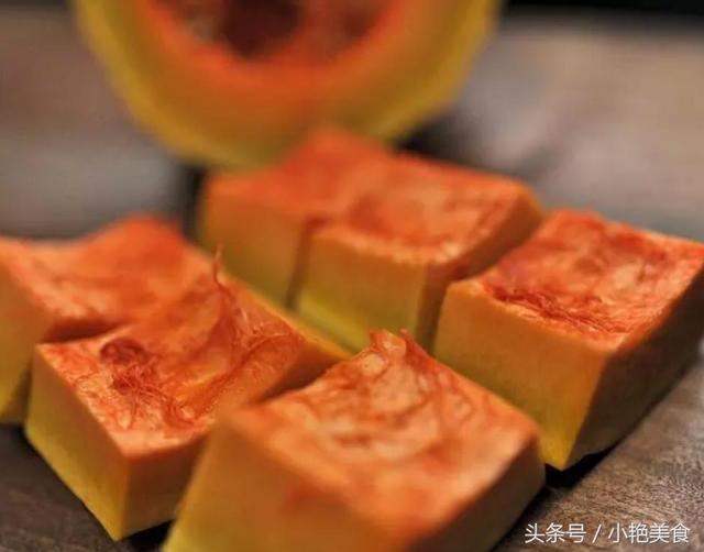 南瓜怎么蒸才好吃，蒸南瓜好吃的五种做法（蒸南瓜来个高大上的小白菜谱）