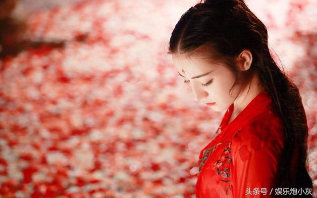 赵丽颖杨幂王一博迪丽热巴同台，盘点赵丽颖迪丽热巴吴雨橦这些影视剧中的红衣女子