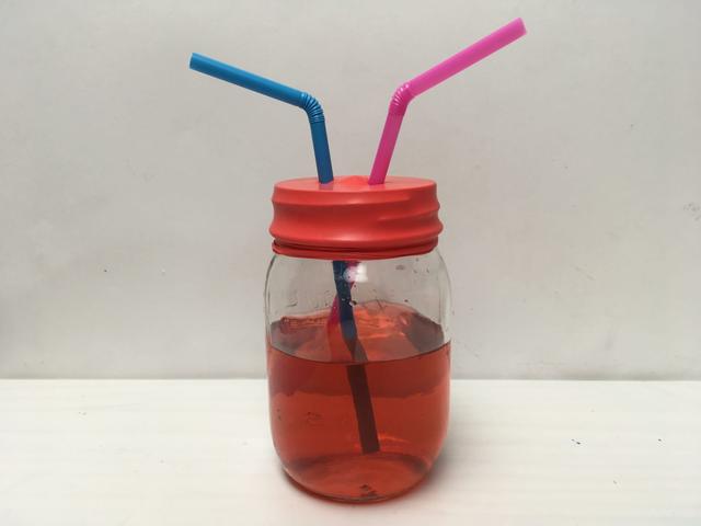 长气球的花样拧法图，用长长的气球做一个解压小玩具