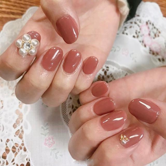 短款温柔系美甲，纯色系温柔美甲