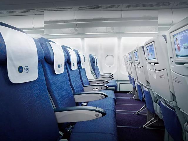 飞机选座位什么位置好，飞机座位一般选哪个好坐一些（让你抢先选择打飞的最佳座位）
