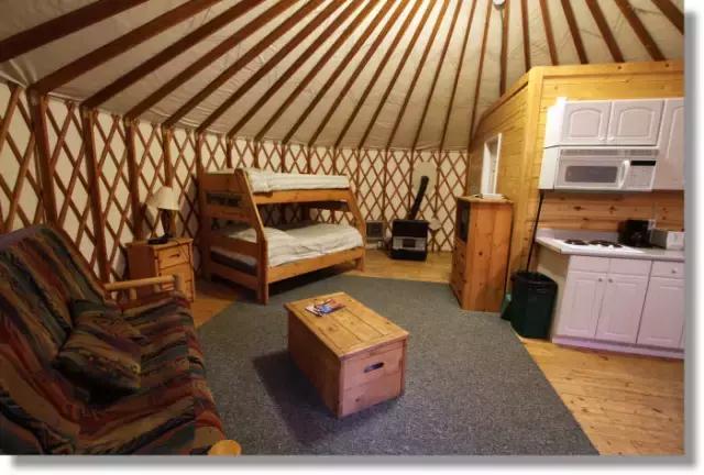 内蒙古可以随便搭蒙古包吗，你一定要住一次蒙古包