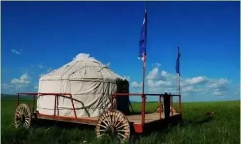 内蒙古可以随便搭蒙古包吗，你一定要住一次蒙古包