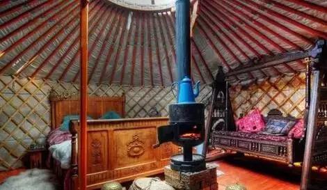 内蒙古可以随便搭蒙古包吗，你一定要住一次蒙古包