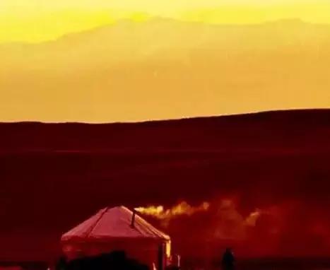 内蒙古可以随便搭蒙古包吗，你一定要住一次蒙古包