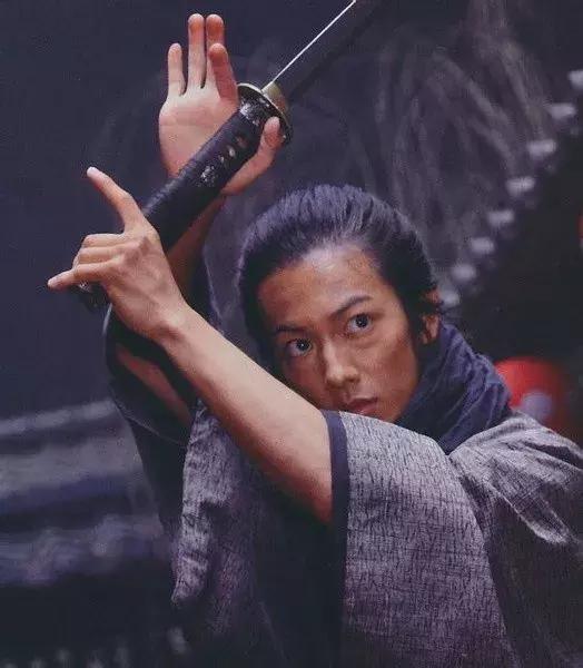 佐藤健能帅到什么程度，日本帅哥佐藤健最有人气的10大角色