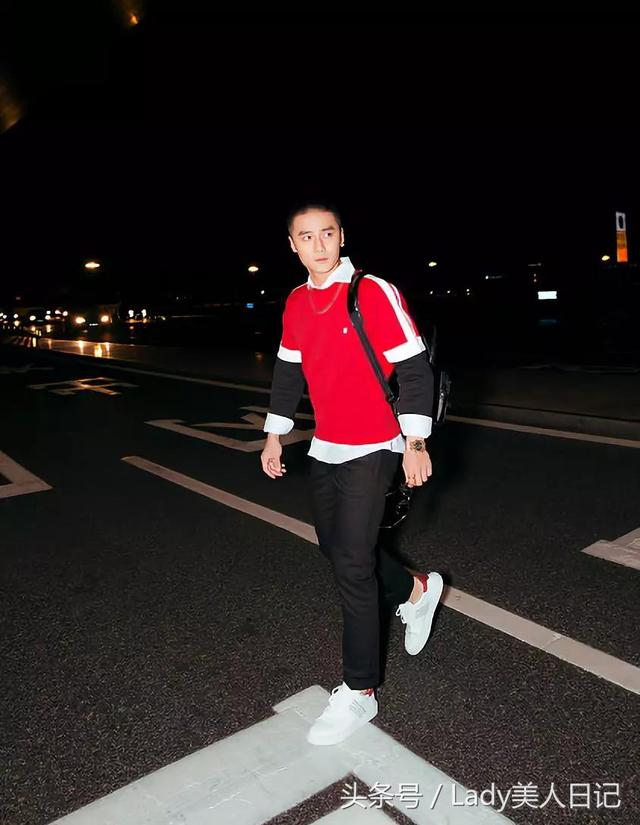 蒋劲夫阳光开朗，停更一年微博发出新动态