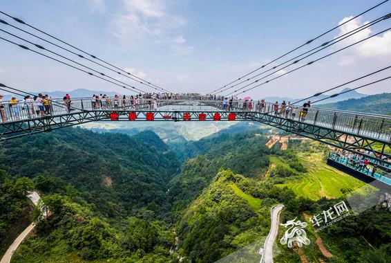 重庆万盛旅游景点有哪些好玩的，重庆旅游打卡必去景点
