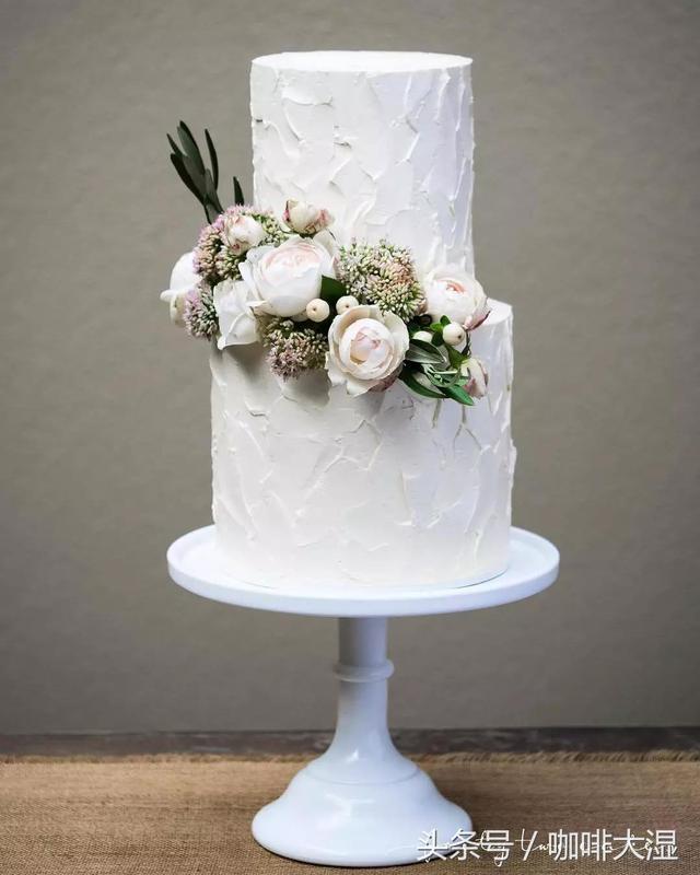 超级好吃的重磅芝士蛋糕入口即化，入口即化的冰牛奶芝士蛋糕