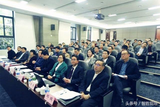 怎么写qc小组简介，提高管桩桩头完整性合格率