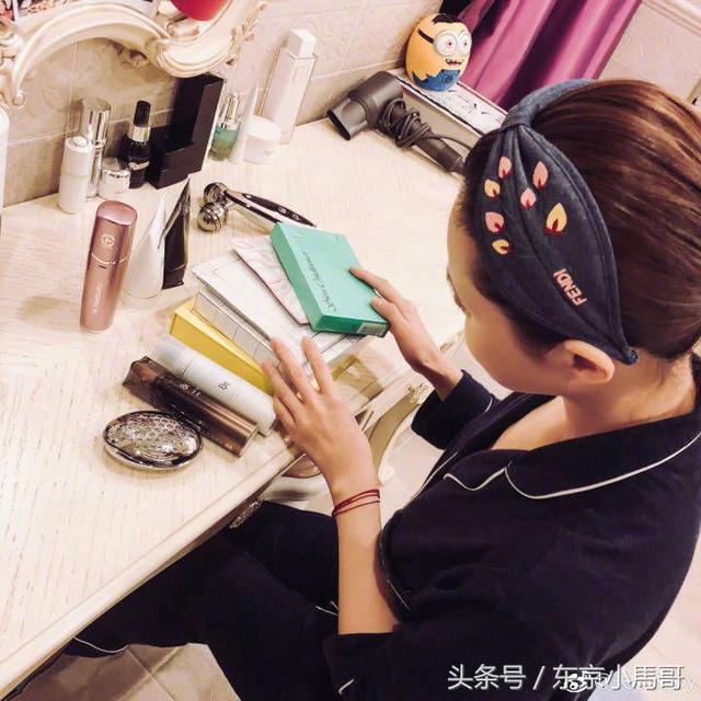 pola化妆品，pola黑色护肤水