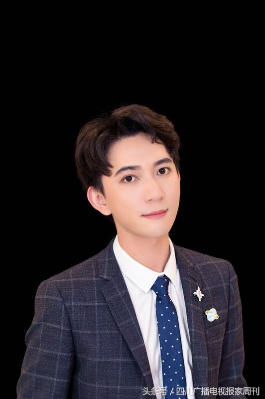 沈肯尼携离开我，沈肯尼单亲