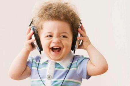 0到3岁早教儿歌，0-3岁幼儿早教儿歌50首（贝乐虎早教启蒙儿歌，三只小猫）