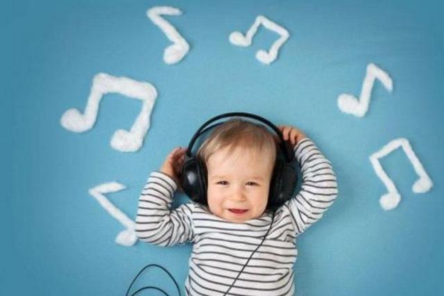 0到3岁早教儿歌，0-3岁幼儿早教儿歌50首（贝乐虎早教启蒙儿歌，三只小猫）