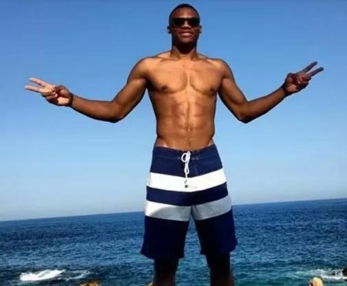 韦德评价哈登的反应，联盟不纹身球员大起底