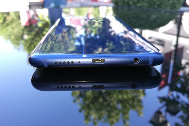 荣耀8xmax，荣耀8xmax缺点和优点（性价比无敌的千元屏霸）