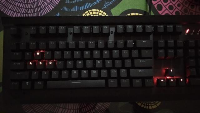 白机械键盘推荐，年末9把千元内机械键盘推荐