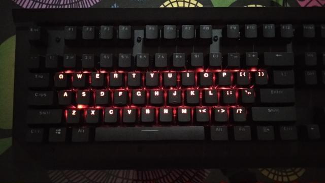 白机械键盘推荐，年末9把千元内机械键盘推荐