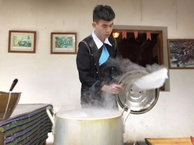 昆明有哪些好玩的旅游景点，云南旅游攻略昆明景点推荐（不去这10个景点相当于白来云南旅游）