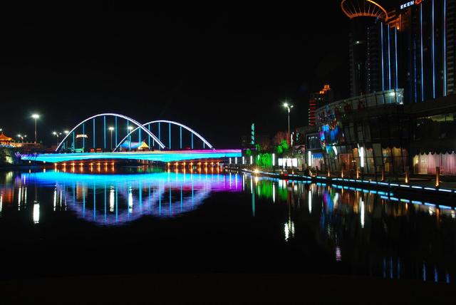 山东各地级市介绍，山东省十六地市面积和人口排名