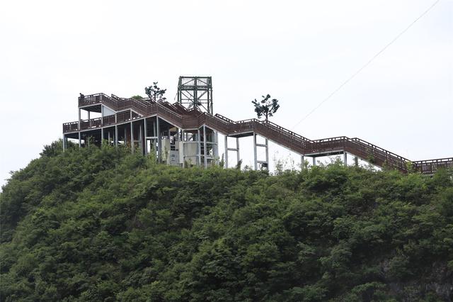 实用型巫山攻略游记，巫山一日游（绝美红叶大片和出游攻略请查收）
