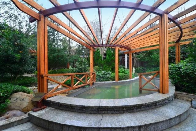 贵州温泉哪里好，贵阳周边泡温泉的地方推荐（让你在贵阳近郊乐享泡汤）