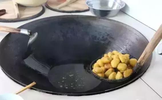 客家特产炸芋圆等，那些全南人“炸”出来的客家美食
