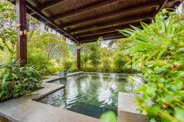 曲尺河温泉度假村，高端大气上档次天然温泉（曲尺河温泉周边有什么玩的）