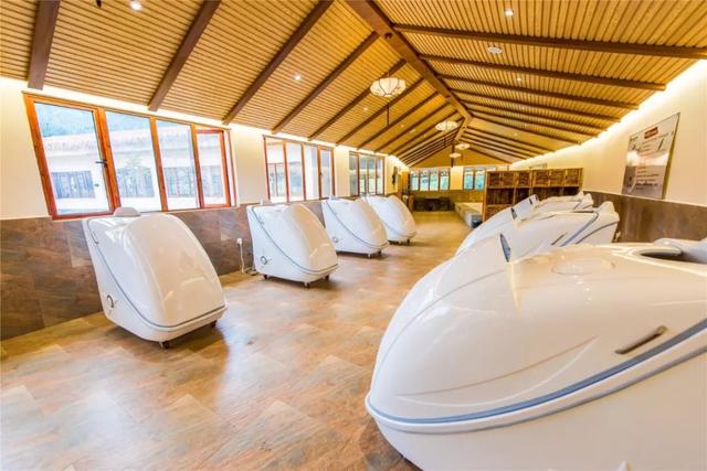 曲尺河温泉度假村，高端大气上档次天然温泉（曲尺河温泉周边有什么玩的）