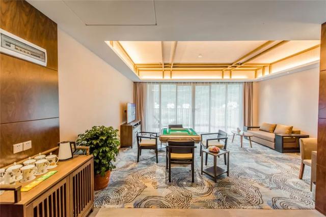 曲尺河温泉度假村，高端大气上档次天然温泉（曲尺河温泉周边有什么玩的）