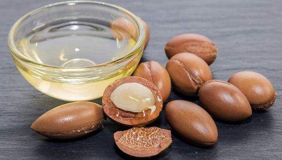 黄金抗皱系列，有了全世界3秒卖一瓶的