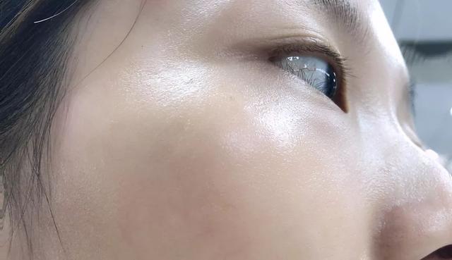 黄金抗皱系列，有了全世界3秒卖一瓶的